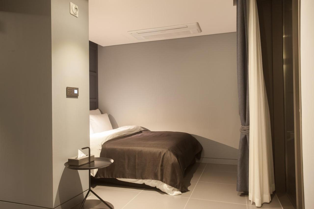 Hotel Gaden Suwon Esterno foto