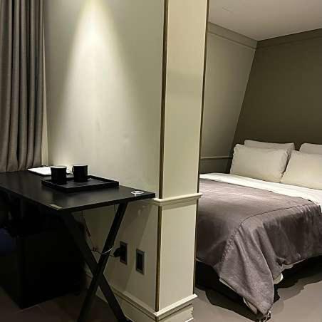 Hotel Gaden Suwon Esterno foto