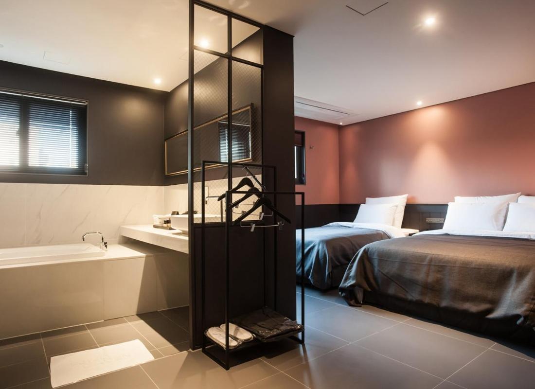 Hotel Gaden Suwon Esterno foto