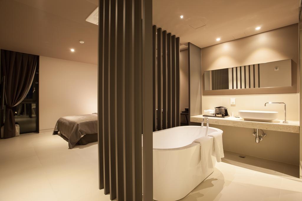 Hotel Gaden Suwon Esterno foto