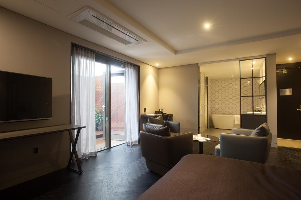 Hotel Gaden Suwon Esterno foto