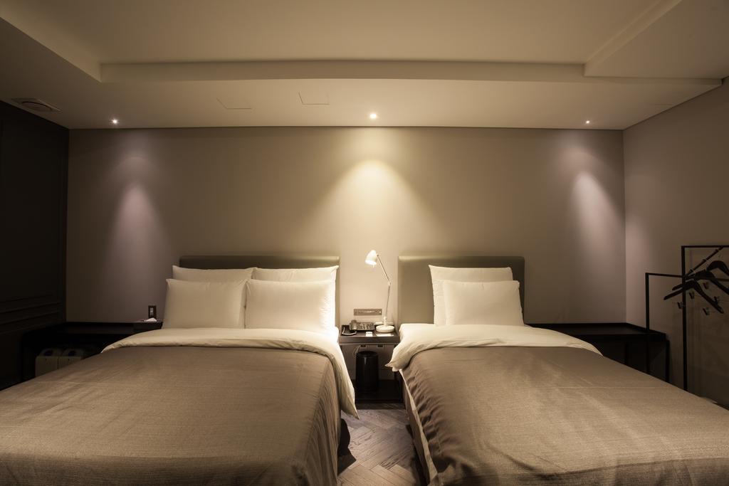 Hotel Gaden Suwon Esterno foto